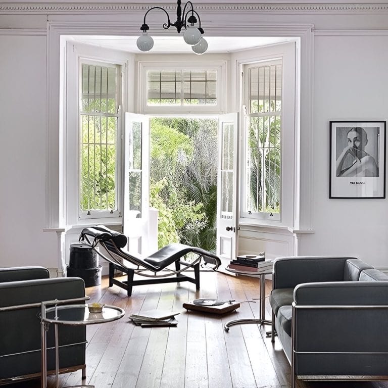 Inspiring Examples: Interiors That Showcase Le Corbusier Furniture ...