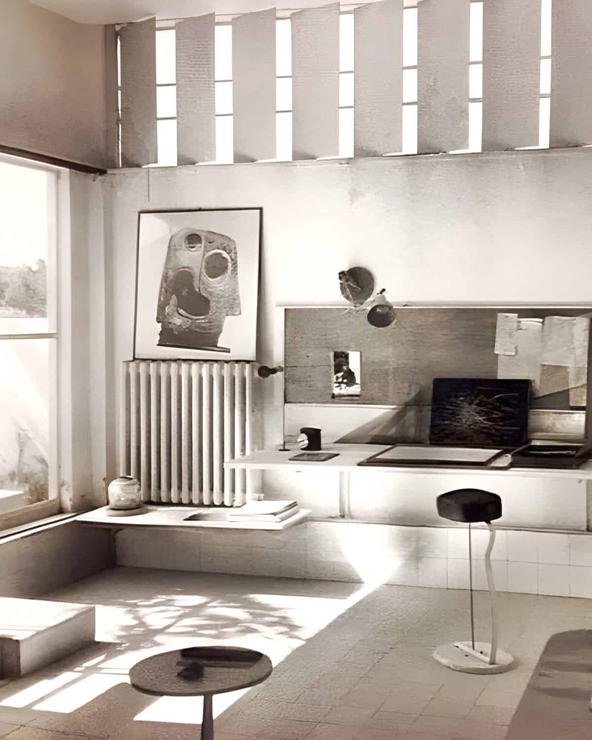 eileen gray e1027 interior