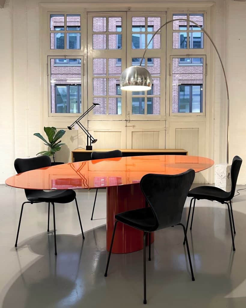 Arne Jacobsen - Iconic Chairs & Timeless Modernist Design