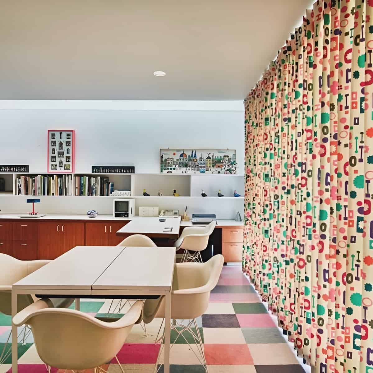 Eero Saarinen modernist furniture design _12