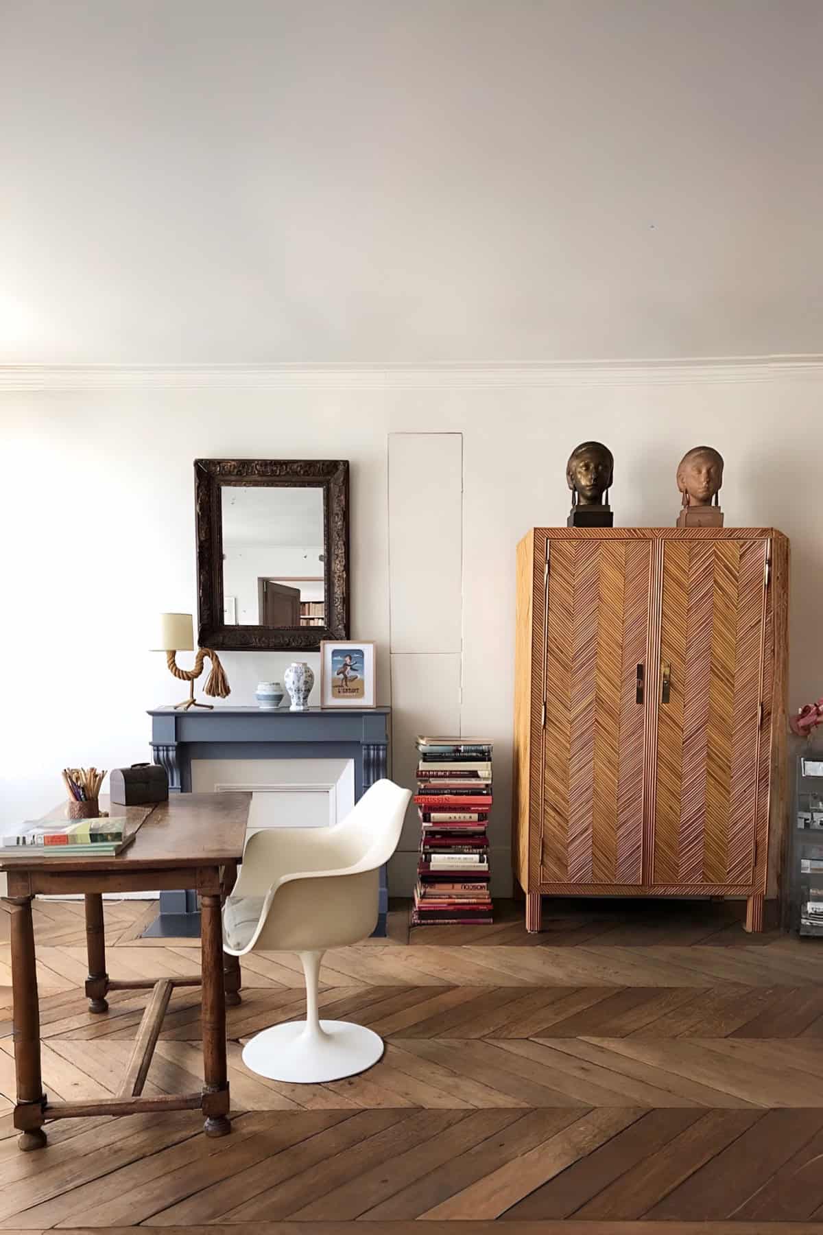 Eero Saarinen modernist furniture design _24