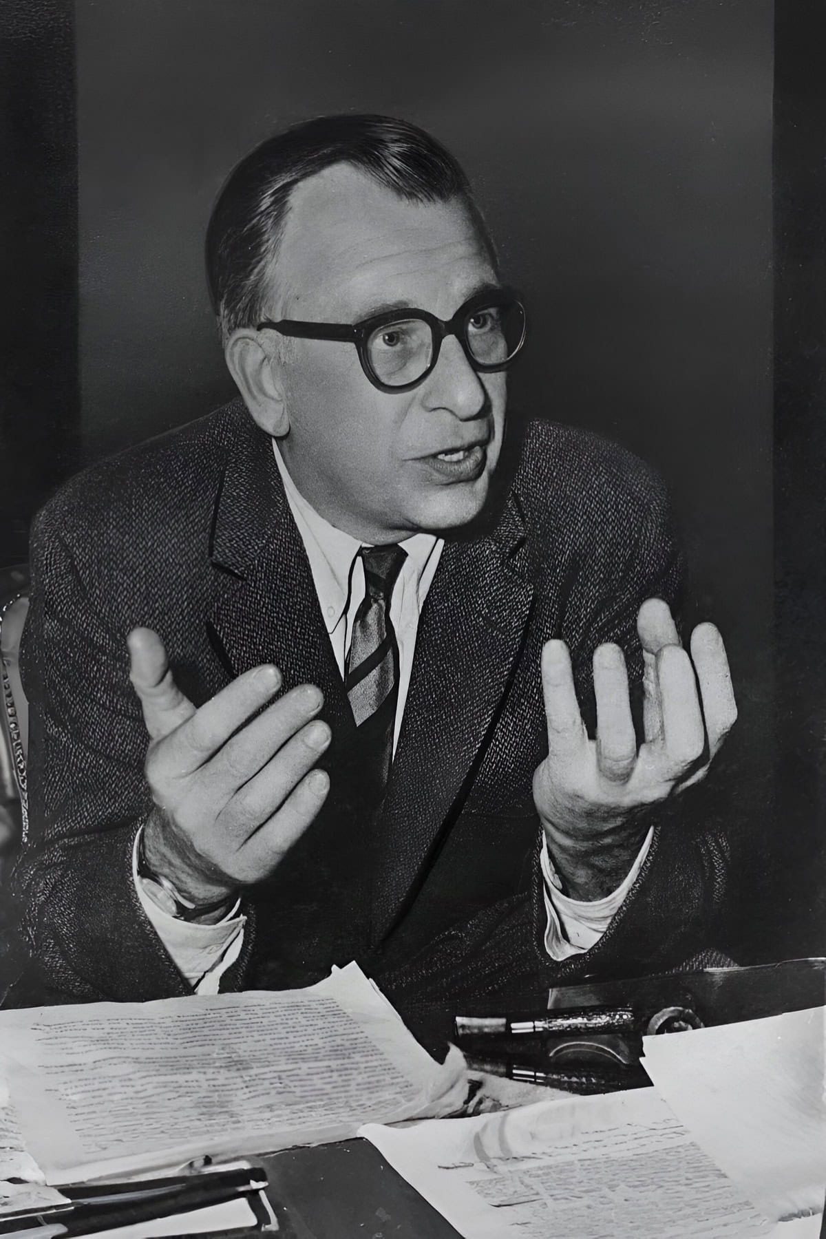 Eero Saarinen modernist furniture design _7